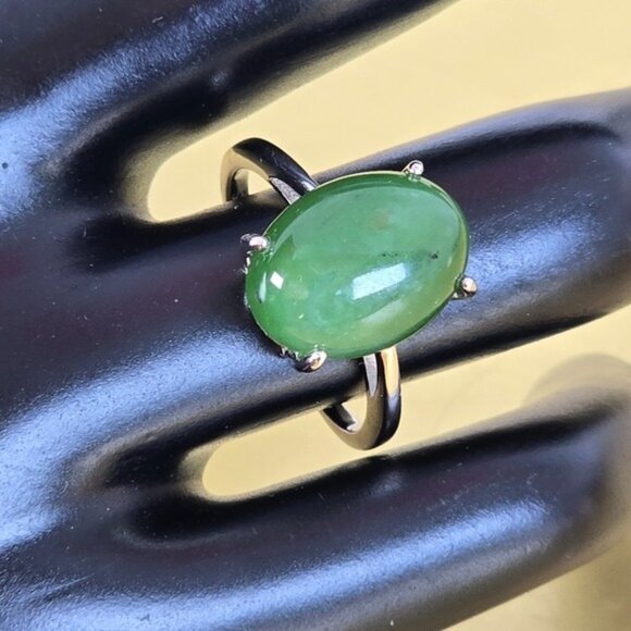 925 Sterling Silver Ring with Natural Jade 10x13mm Gemstone - Picture 7 of 10